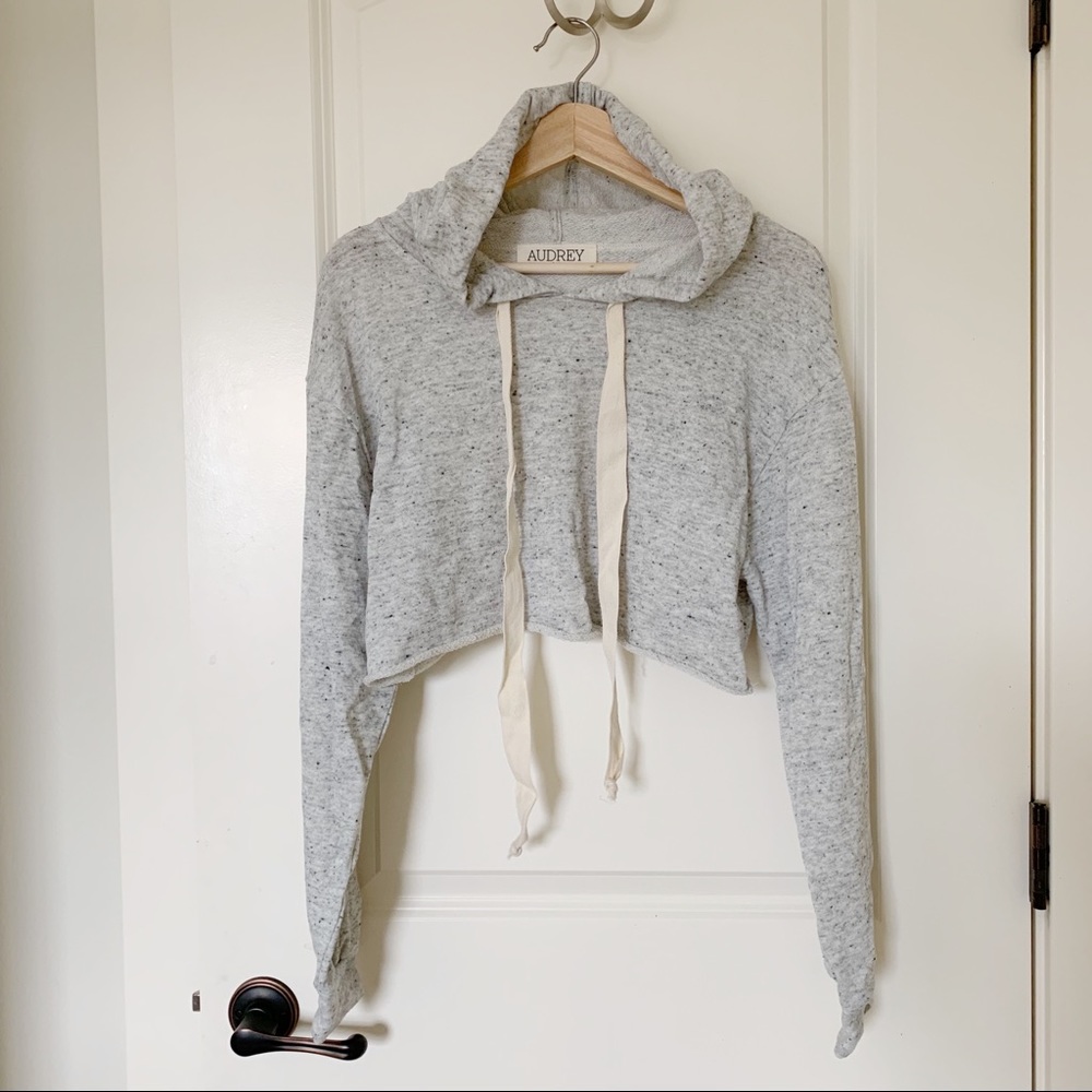 Cropped hoodie